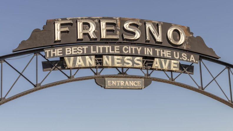 fresno_sign_1550-main_i.jpg