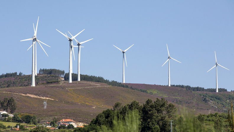 wind-turbines-clean-energy-portugal_i.jpg